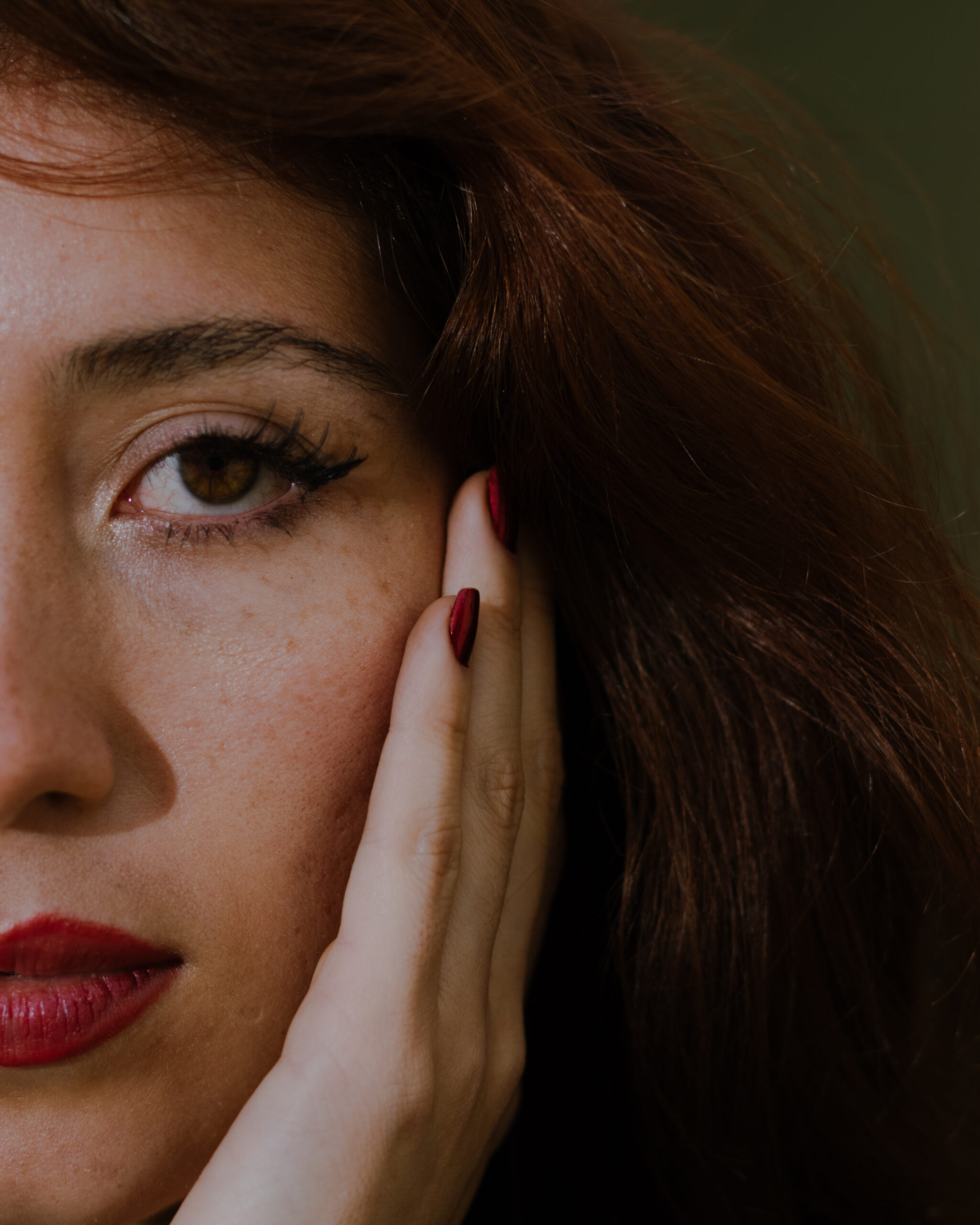 rostro ojos cabello modelo paris